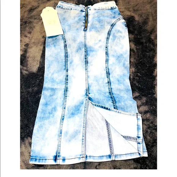 BLUE ROPE DENIM - Picture 2 of 6